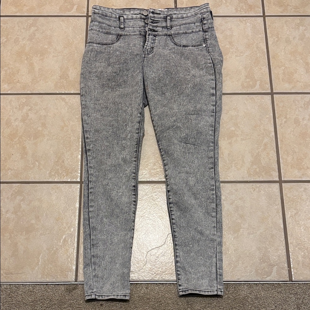 No Boundaries Gray Skinny Jeans